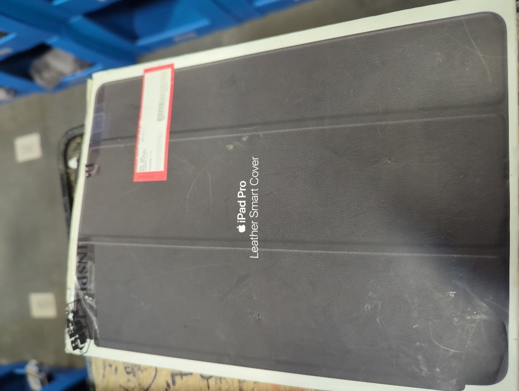 Apple Smart Folio (for iPad Pro 10.5)-inch - 3rd Generation)