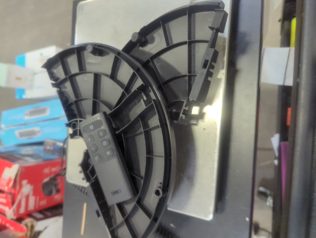 Dreo Nomad 36 Quiet Bladeless Oscillating Tower Fan Black/Silver