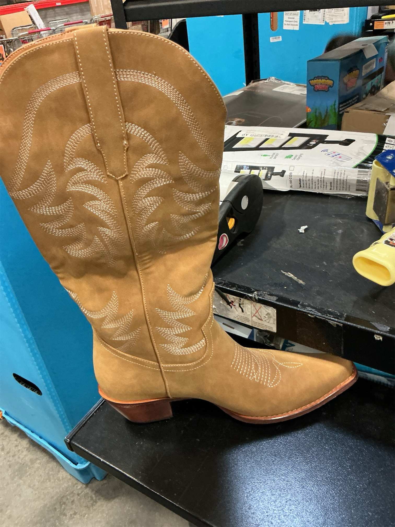 Size 9 Women's Cassanova Western Boot