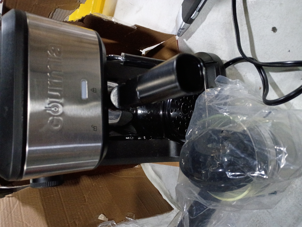 Gourmia 4 Shot Steam Espresso Maker with Frothing Wand Black/Stainless Steel Finish