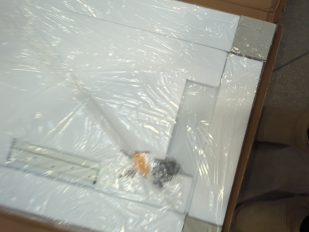 TokeShimi 24x36 Beveled Wall Mirror Decorative, Bathroom Vanity Mirrored with 1 Beveled Edge, Shatterproof Modern Frameless Mirror Bathroom Rectangle for Living Room, Entryway, Restroom