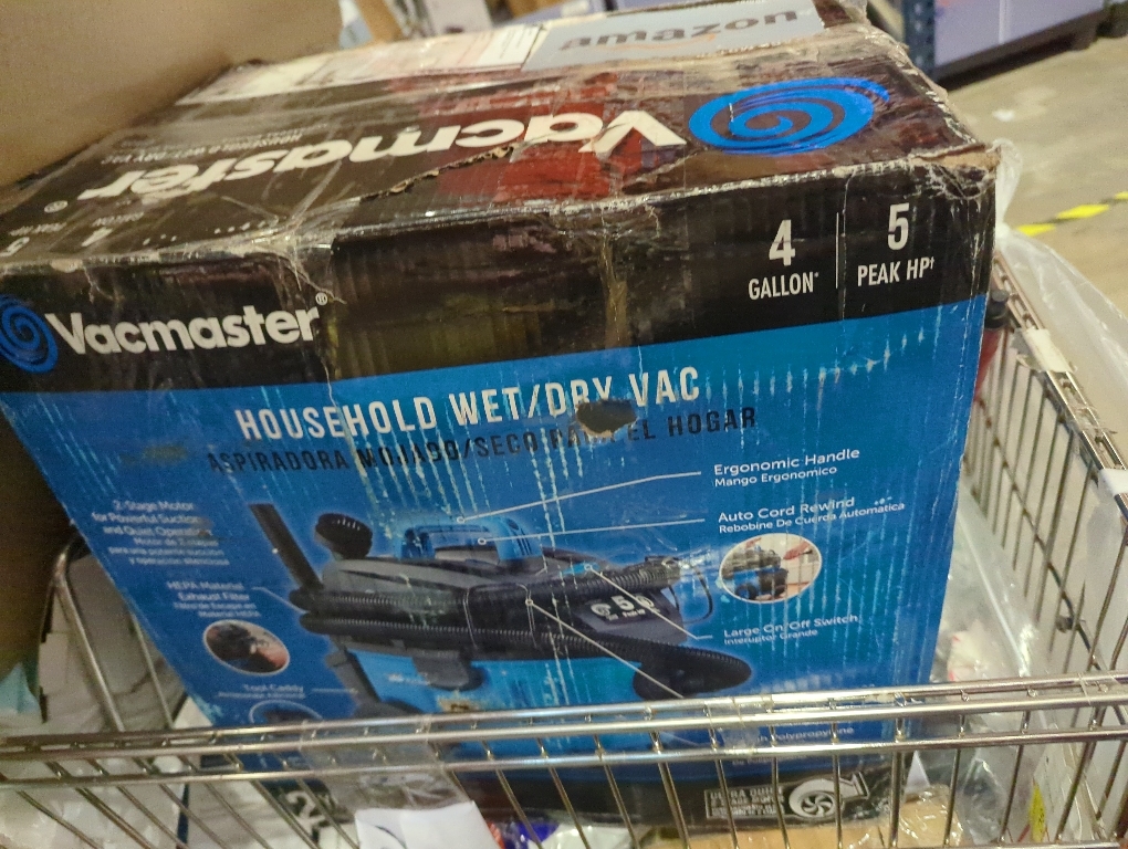 Vacmaster VWM510 5-Gallon 5 Peak HP Remote Control Wall Mount Wet/Dry Shop Vacuum , Blue