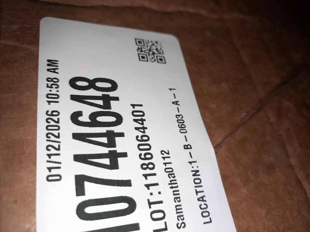 Wall mounted clothes rack black