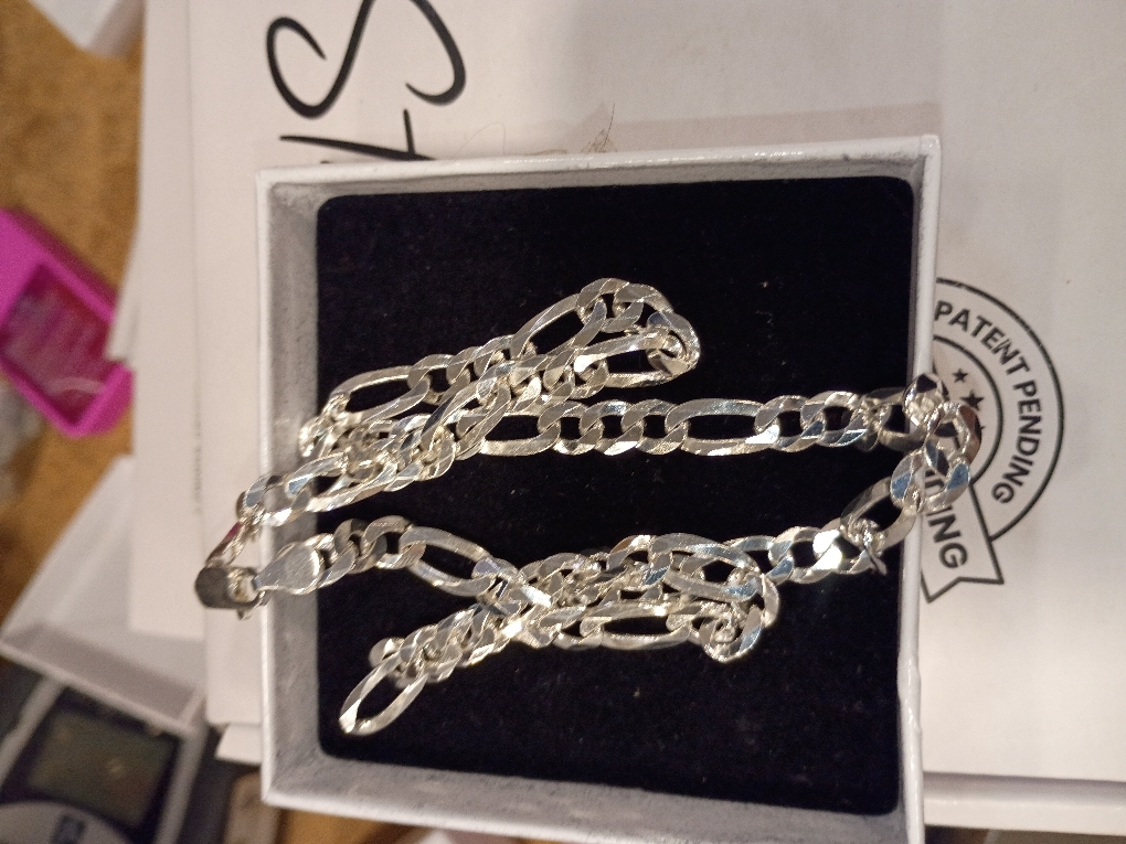 Aka Gioielli - Italian 925 Sterling Silver 9mm Diamond-Cut Figaro Link Chain - Solid Sterling Silver Necklace for Men and Women - Made in Italy