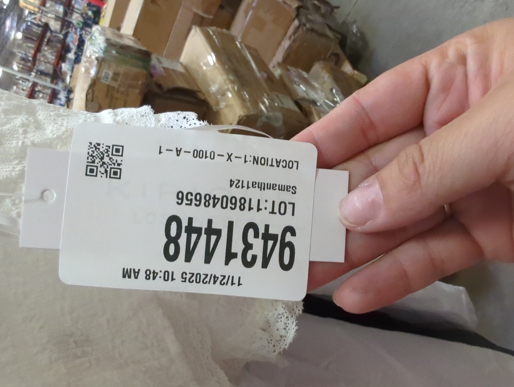 Kirious Los Angeles size XS crop top beige