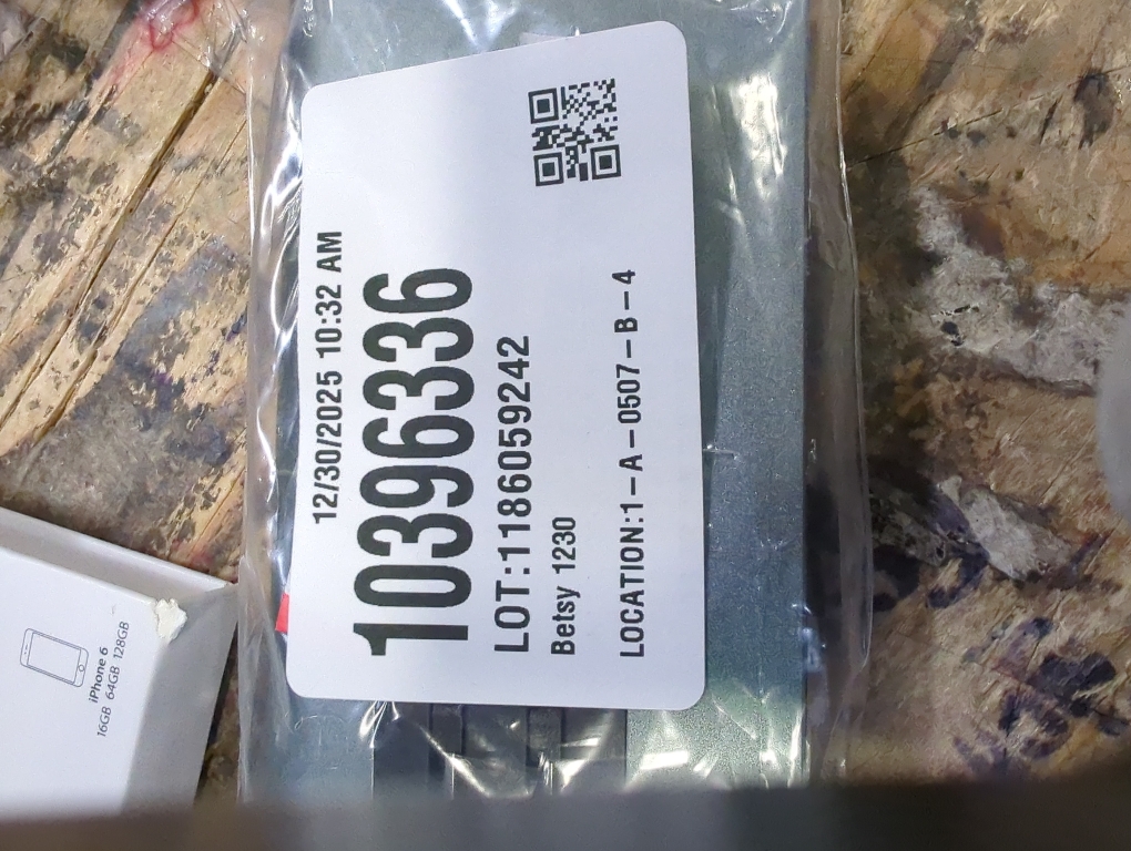 myCharge RetractaCharger 10000mAh Portable Charger Power Bank with 28-Inch Retractable USB-C Cable | Premium Fabric | Built-in Wall Plug | 30W PD Fast Charging | USB-C/A Ports | Digital Display