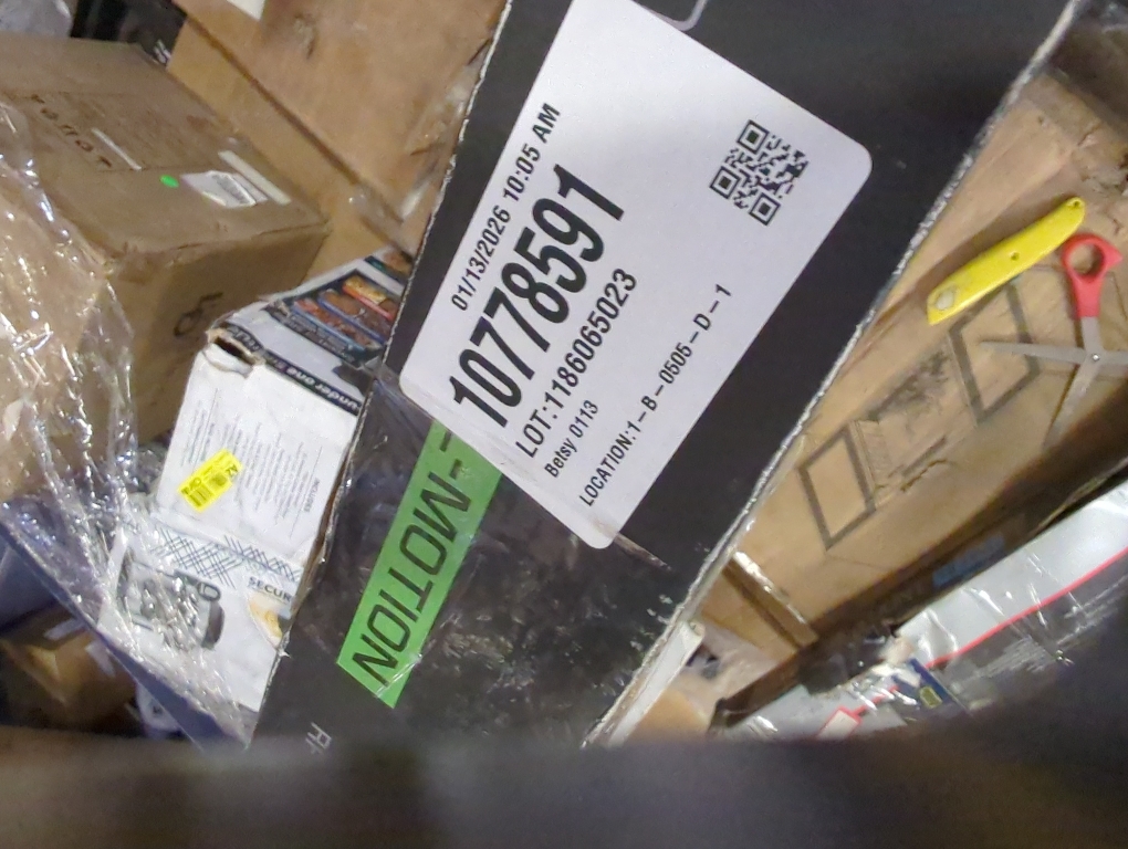 Rocketfish™ - Full-Motion TV Wall Mount for Most 40 - 75 TVs - Black