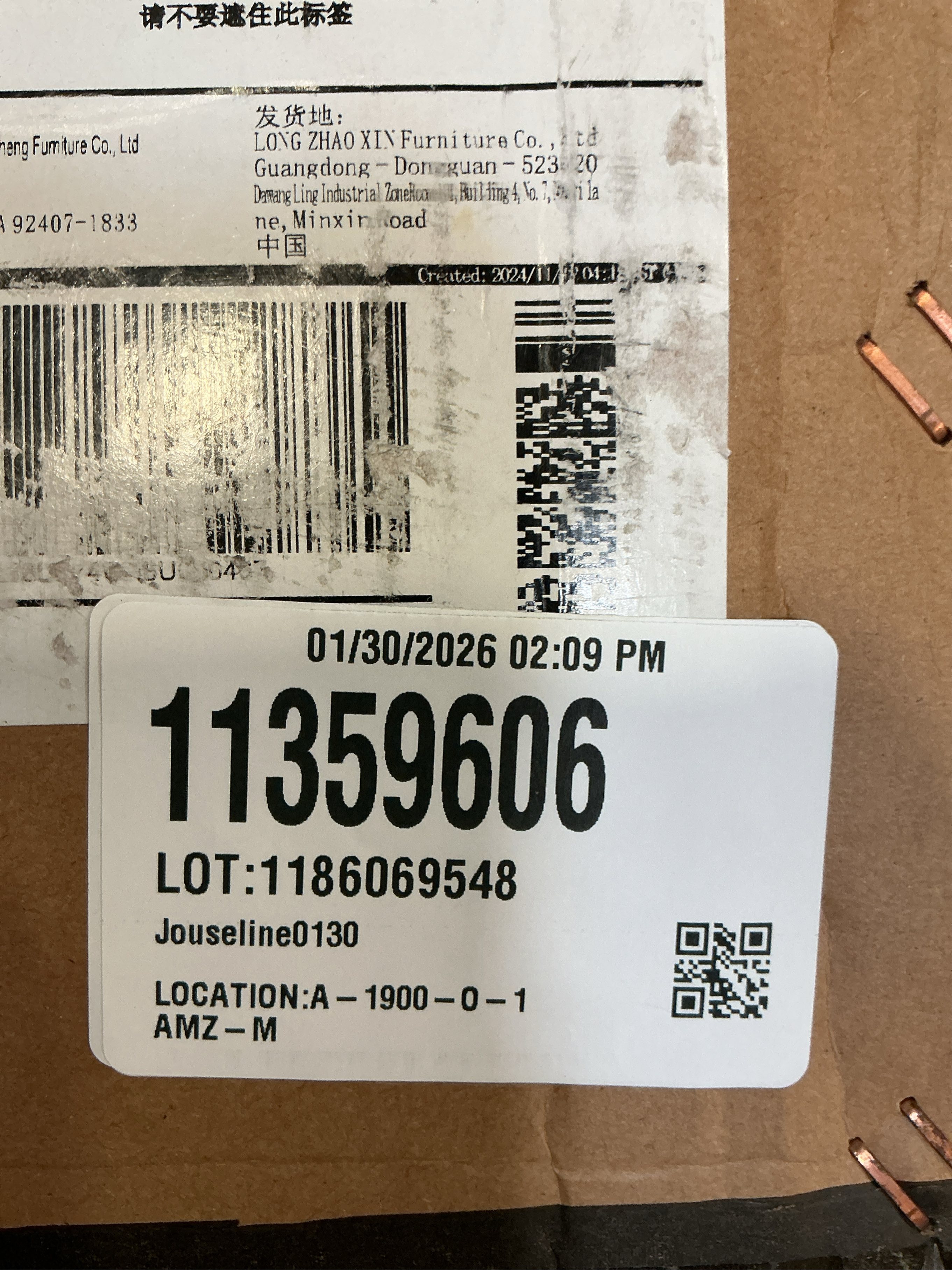 LEEMTORIG Large Dining Chairs with Casters and Arms, Rolling Dining Chairs with Wheels, Accent Game Poker Chairs, Wood Boss Caption's Chairs, 26“Dx25.2 Wx31.5“H, Cherry Legs & Ivory PU, SY-1533-WT