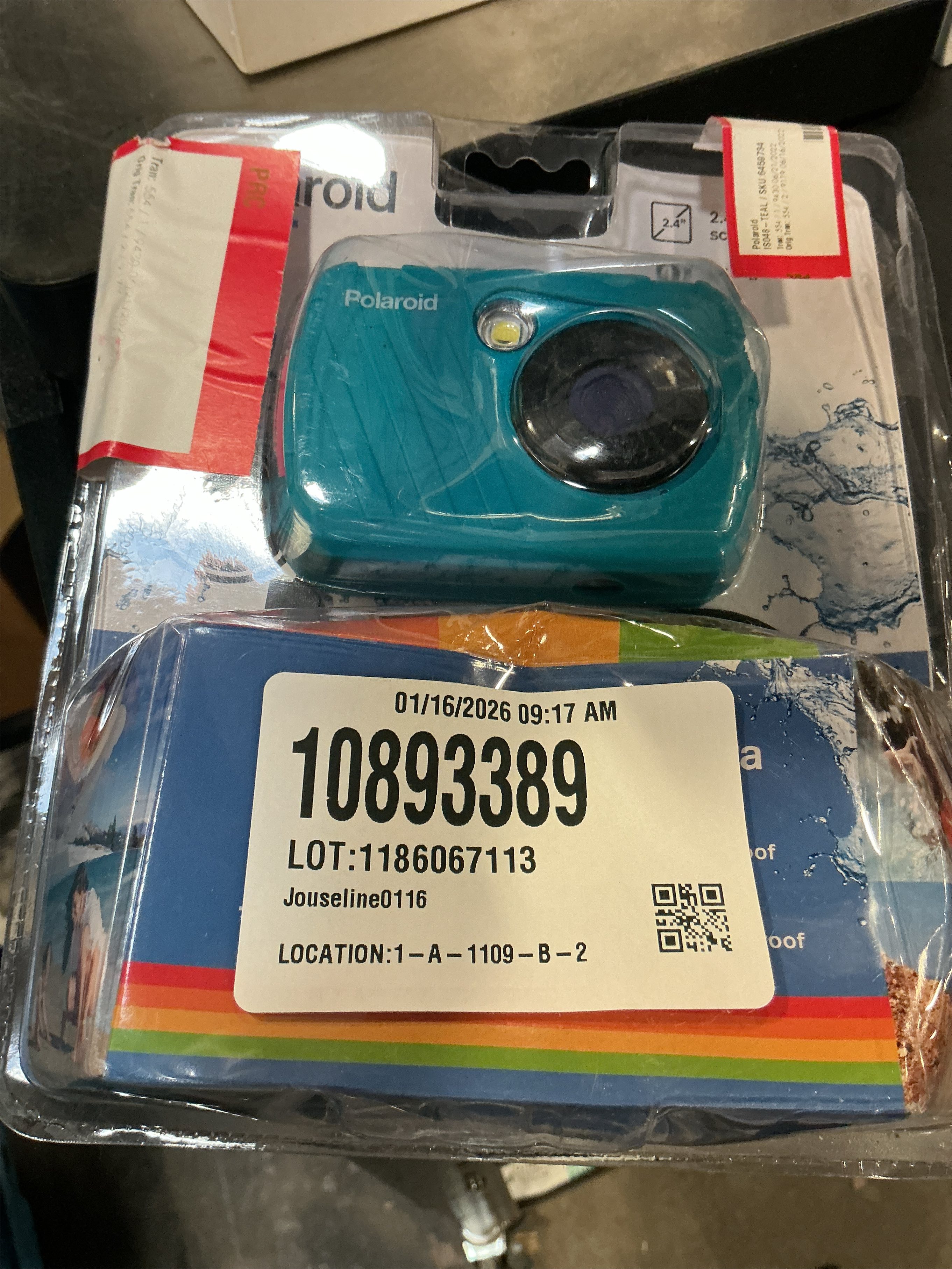 Polaroid IS048 Waterproof Instant Sharing 16 MP Digital Portable Handheld Action Camera, Teal