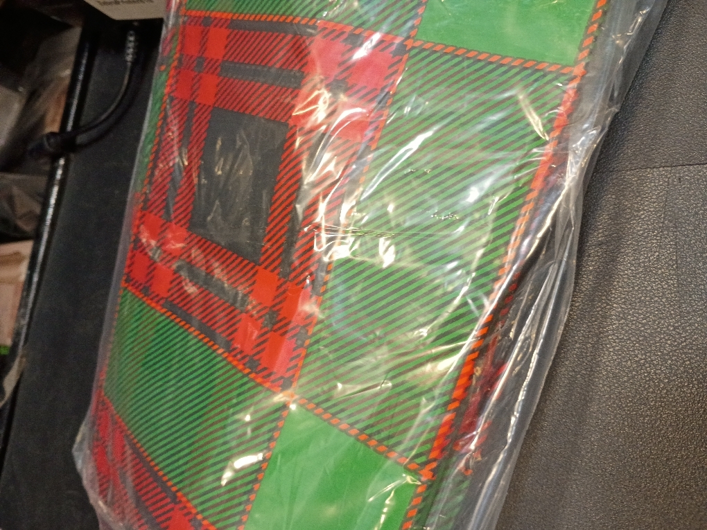 Chef Craft Christmas Table Cloth