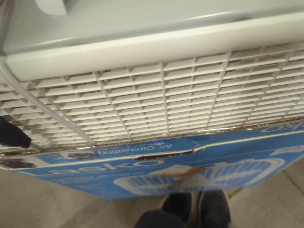 Lasko Air Circulating Box Fan 3733, White