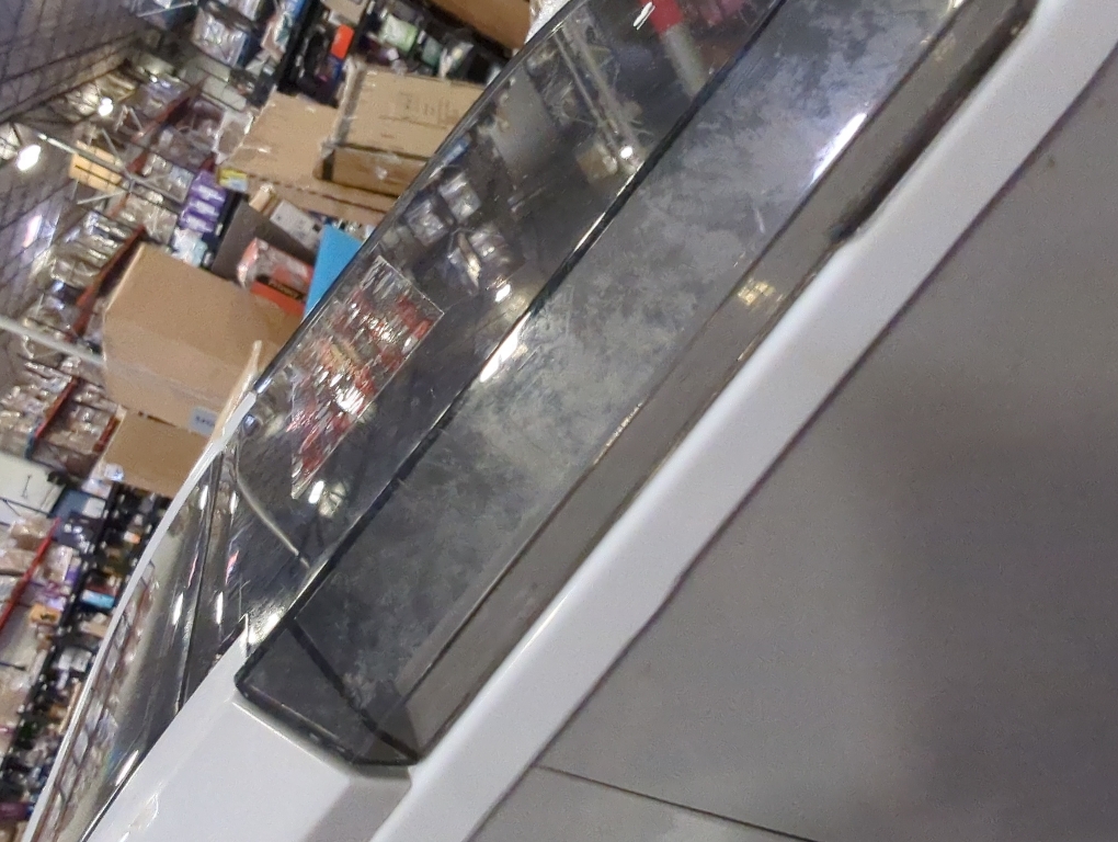 Frigidaire EFIC118-SILVER-KL Ice Maker Machine, Compact Countertop, Silver