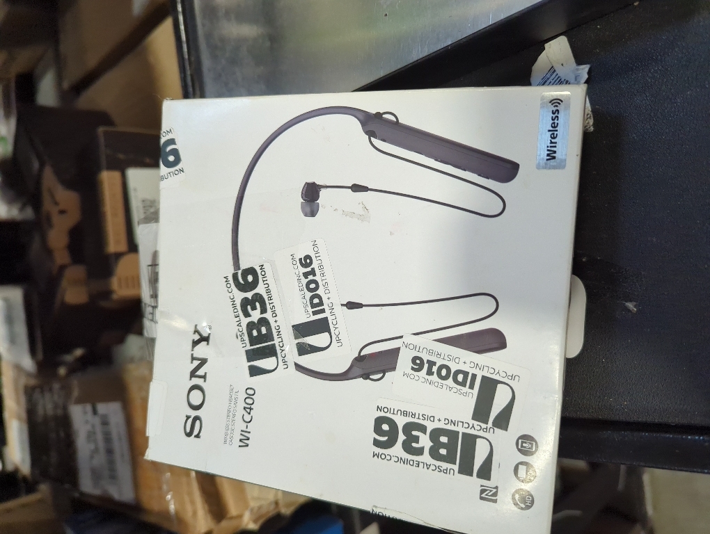 Sony - C400 Wireless Behind-Neck in Ear Headphone Black (WIC400/B)