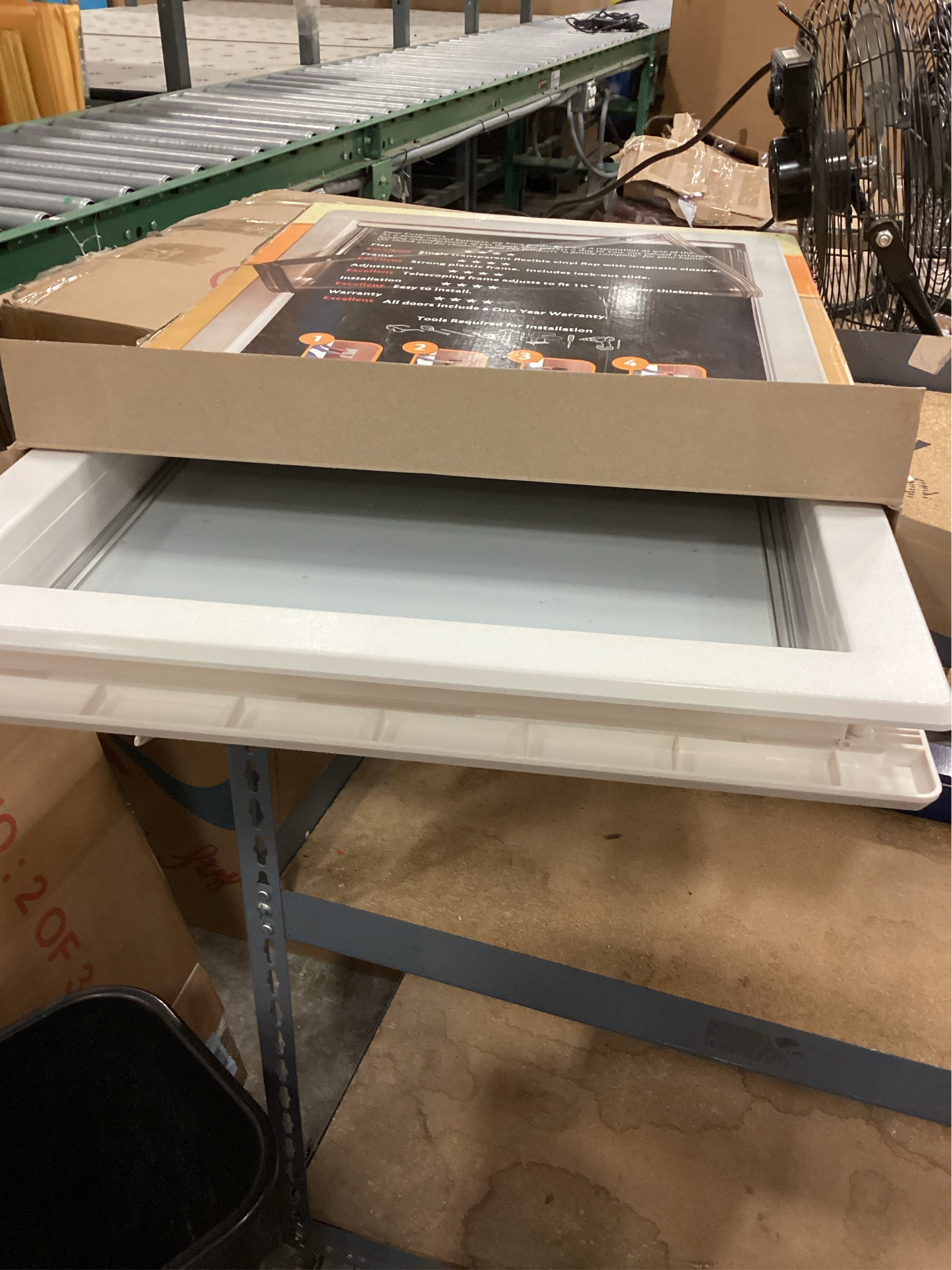 15 in. x 20 in. Extra Large Original Frame Dog and Pet Door