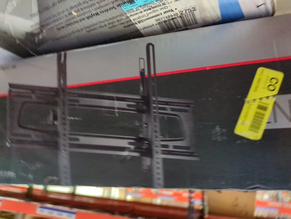 Rocketfish Tilting TV Wall Mount for 32 to 90-Inch Flat-Panel TVs