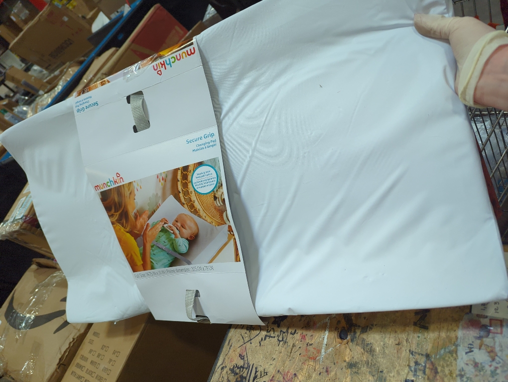 Munchkin Secure Grip Waterproof Diaper Changing Pad 16X31