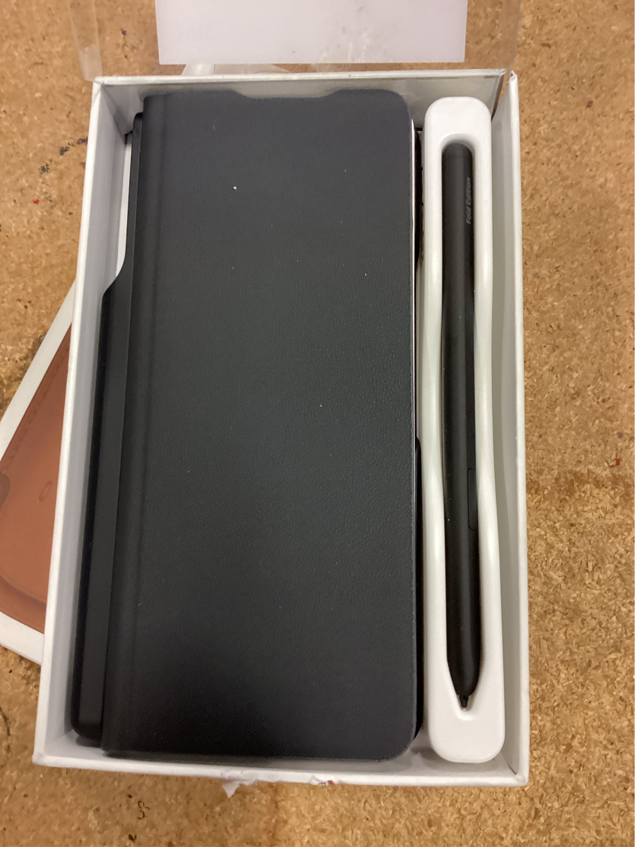 Samsung EF-FF92P - Flip cover for cell phone - black - for Galaxy Z Fold3 5G