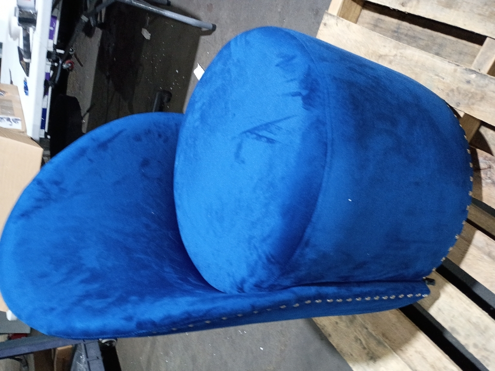 Baxton Studio Bethel Glam and Luxe Navy Blue Velvet Fabric Upholstered Rolling Accent Chair  ( the  polyurethane wheels is broken see the pictures)