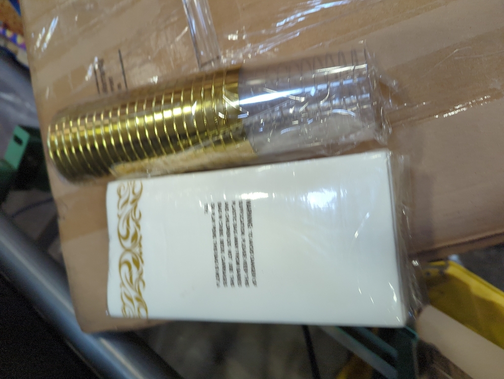BESTVIP 1 Pack‼️ Disposable Hand Towels for Bathroom, Linen Feel, Gold