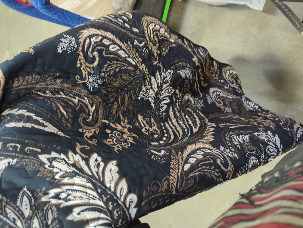 WONGS BEDDING Boho Quilt Set Queen,Black Paisley Floral Pattern Bedspread Coverlet Set with 2 Pillowcases,3 Piece Lightweight Microfiber Bohemian Quilt Bedding Set 96×90
