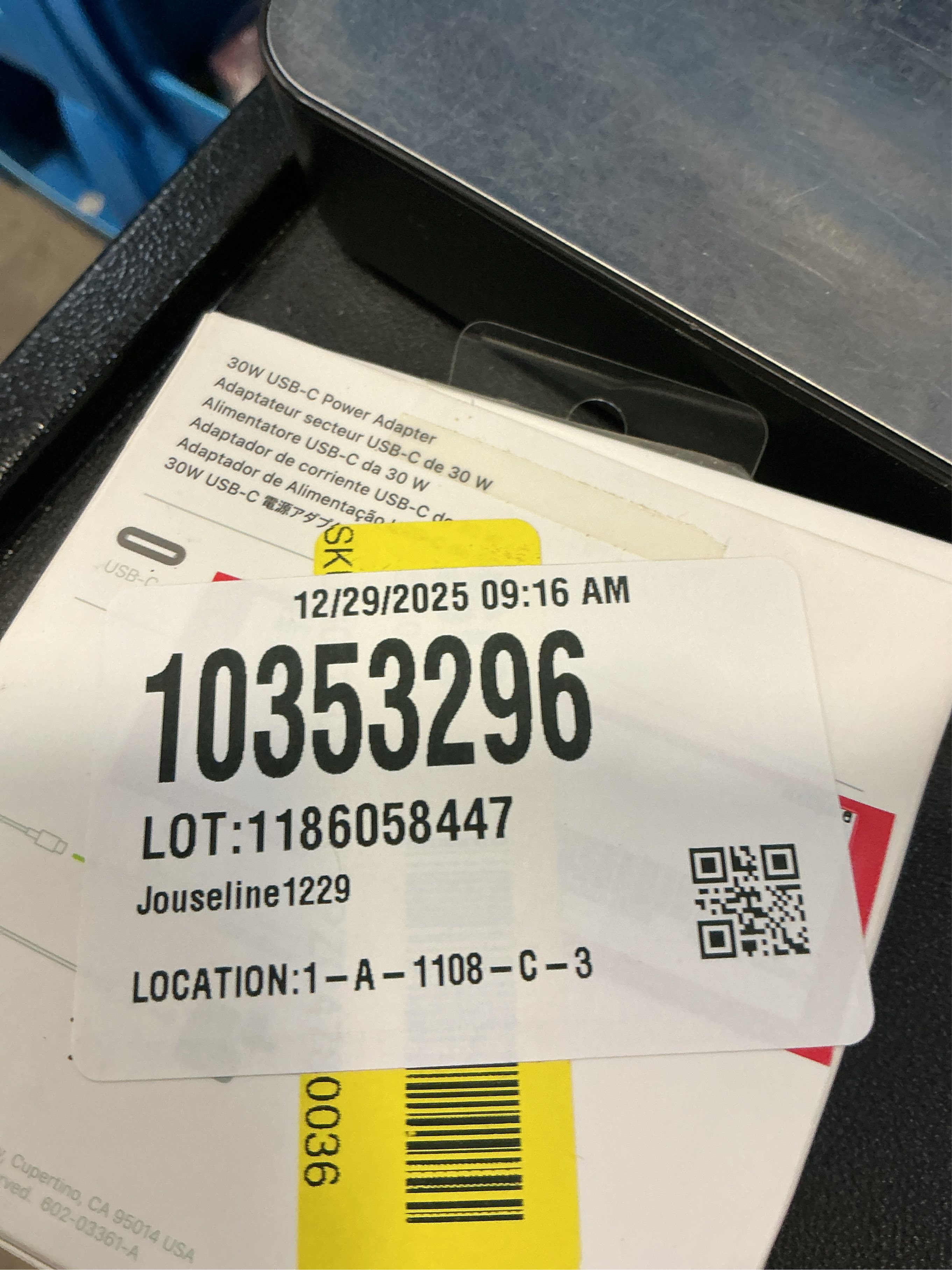 Apple 30W USB-C Power Adapter