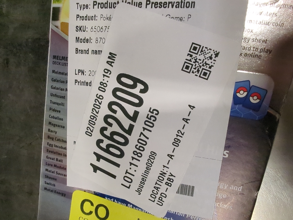 Pokémon Trading Card Game: Pokémon GO V Battle Deck at random