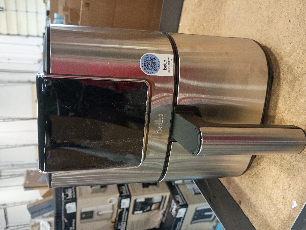 Slim 4-qt. Touchscreen Air Fryer by bella PRO