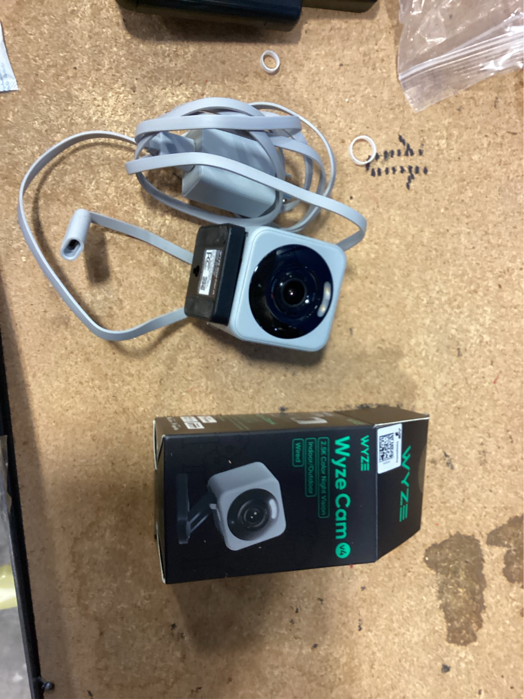 Wyze Cam V4 Plug-in Indoor and Outdoor Smart-Enabled Security Camera