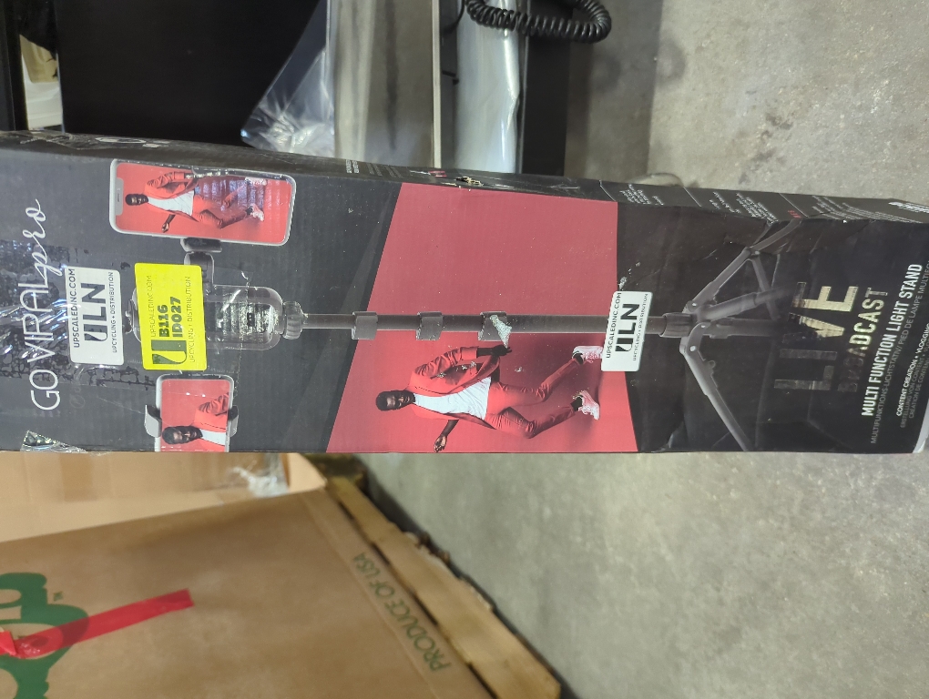 Digipower GoViral Pro Live Broadcast Multi Function Light Stand