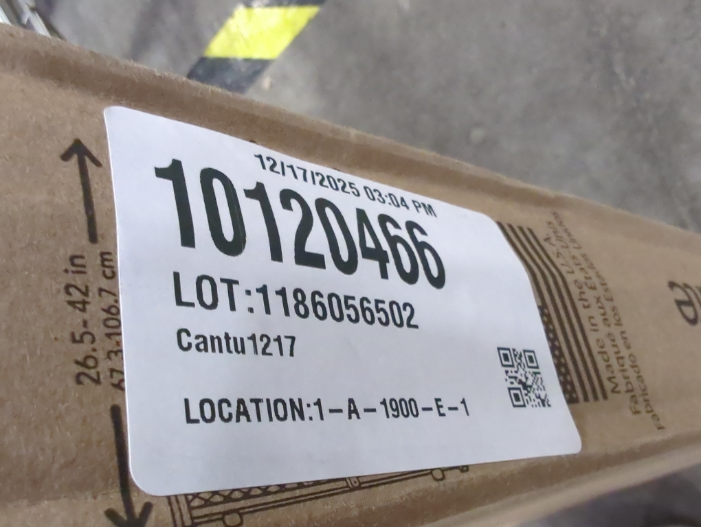 Toddleroo by North States - Diamond Mesh Wooden Baby Gate: Pressure Mounted Baby Gate for Doorways - Adjustable 26.5 to 42 Inches Wide - 23 Inches Tall