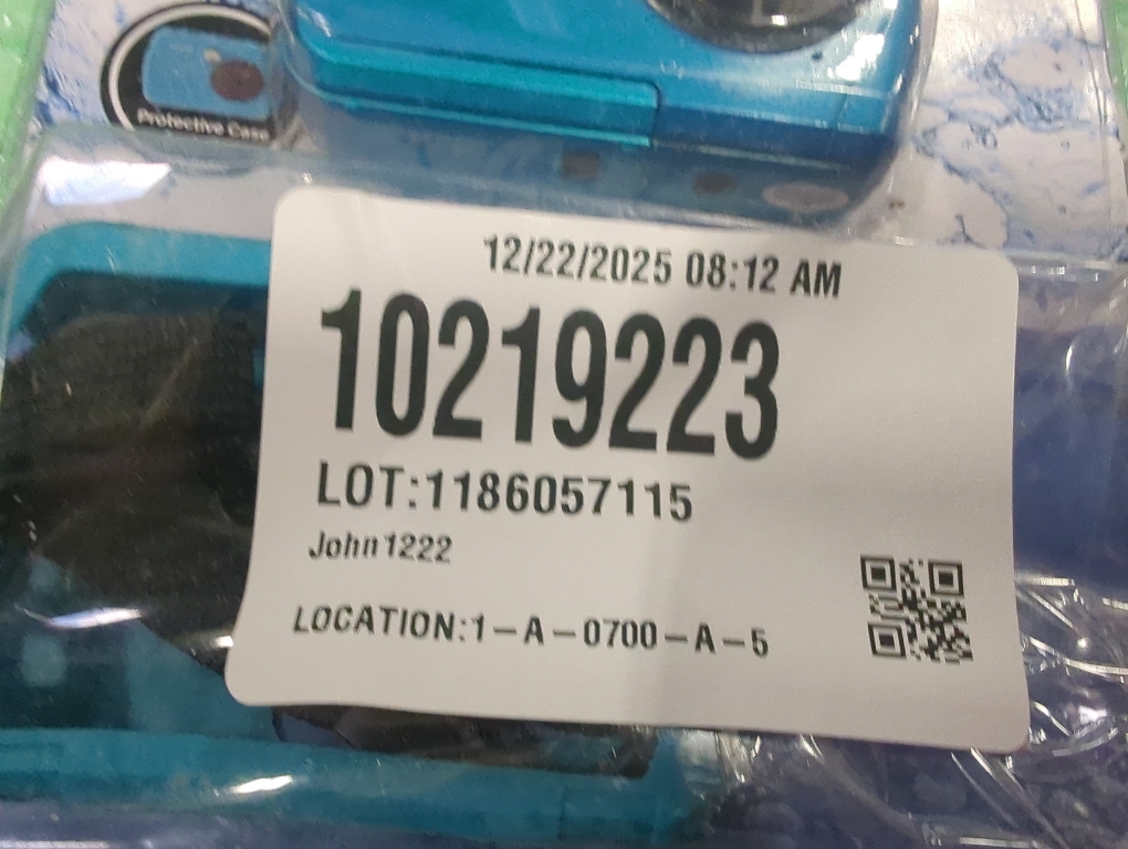 Color teal Polaroid 16MP Waterproof Digital Camera - Teal (IS048-Teal)