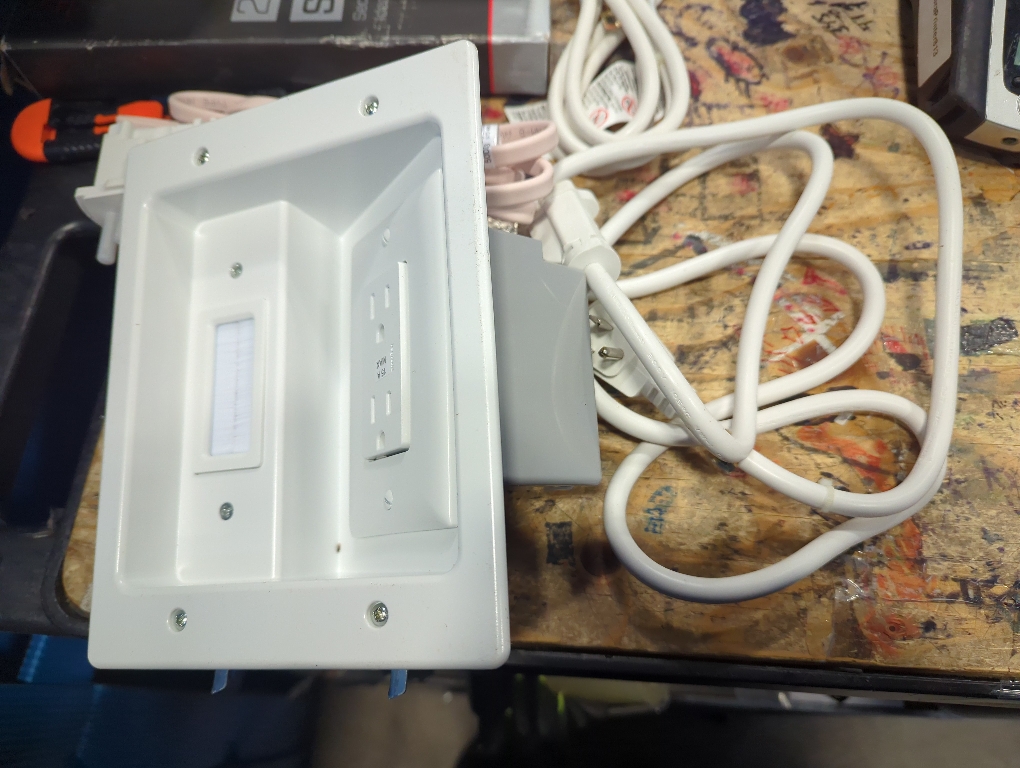 Legrand On-Q 4-27/64-in x 10-in PVC White Flat Screen Tv Kit