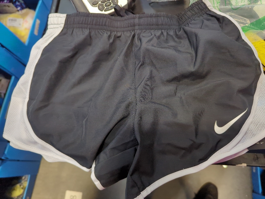 Size M Nike Women's Tempo Dri-Fit Mid-Rise Brief-Lined Running Shorts