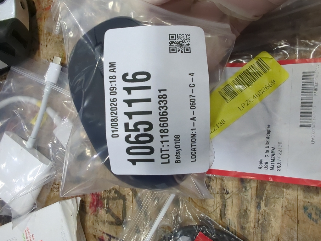 Microsoft Bluetooth Mouse - Black. Comfortable design, Right/Left Hand Use, 4-Way Scroll Wheel, Wireless Bluetooth Mouse for PC/Laptop/Desktop, works with for Mac/Windows Computers