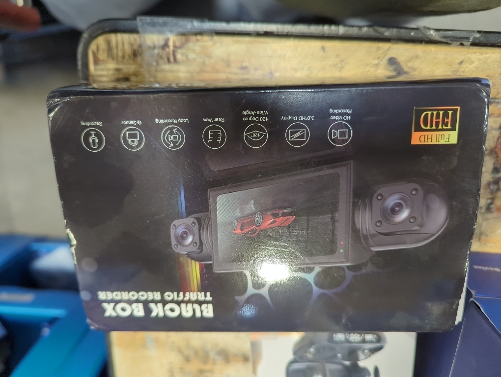 Completely Wireless Dash Cam Front and Rear No Wire, 4-Channel Full View Car Dashcam System, Rechargeable 360 1080p Dash Cam Video Recorder with Adjustable Lenses and Night Vision (Four Sides, 128)