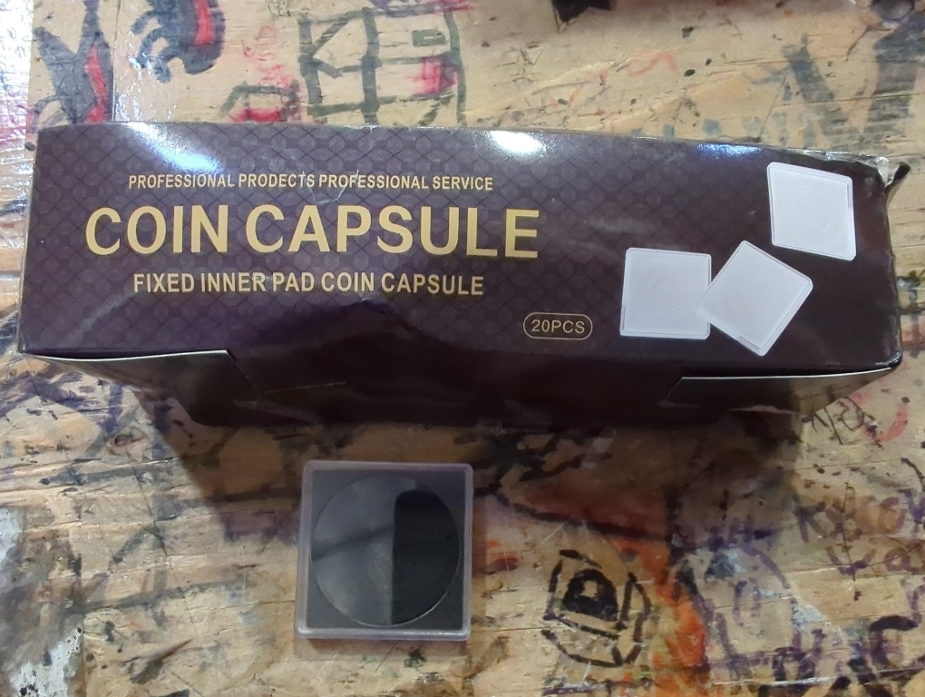 QWORK Coin Collection Cases - 50 Pieces 20/25/30/35/40mm Plastic Clear Coin Capsules Cases with Foam Rings, for Collectors and Exhibitions