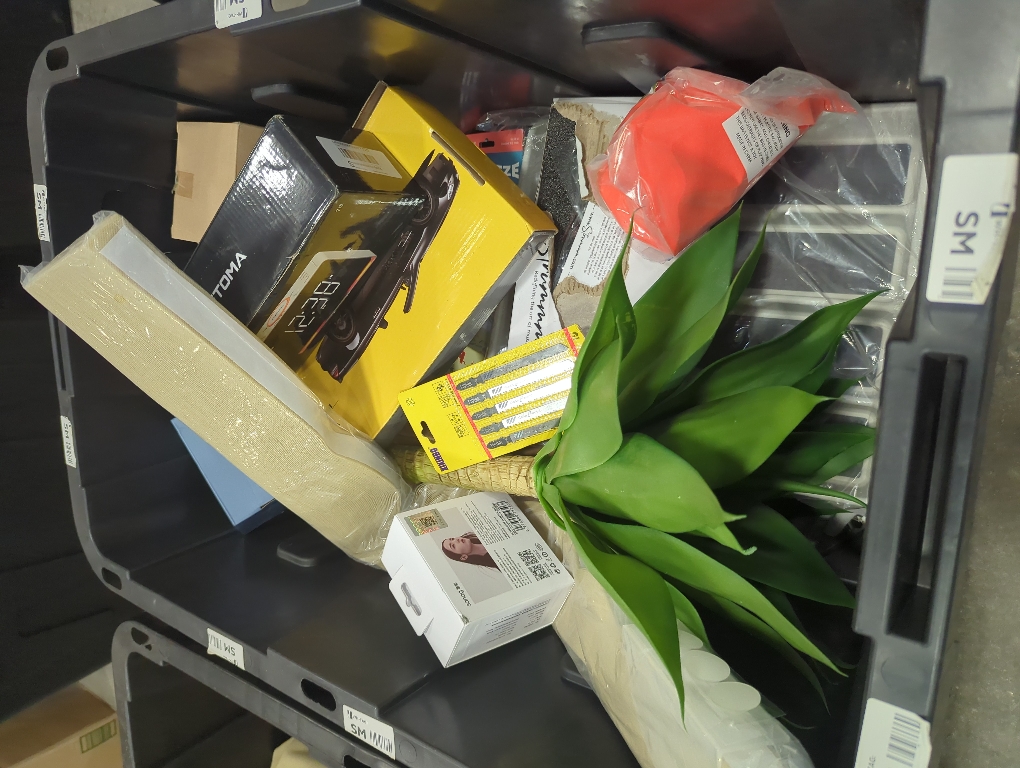 12705252 Mystery Box