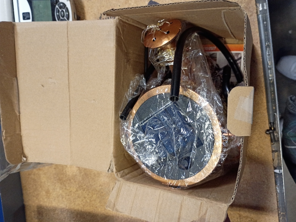 Solar Lights Outdoor Decorative, Metal Watering Can Lights Waterproof, Small Hanging Garden Decor Yard Outside Patio Lawn, Gifts for Mom Grandma Women Birthday(Warm White)