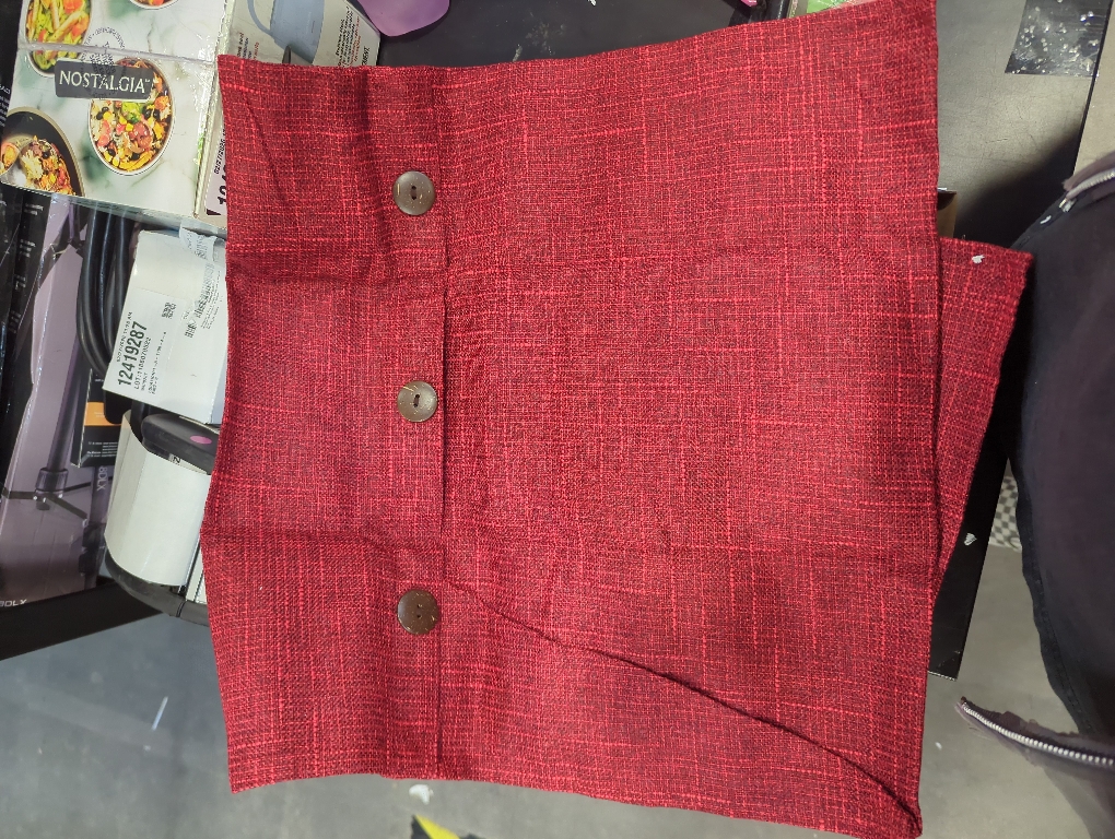 MIULEE Set of 2 Decorative Linen Pillow Covers Farmhouse Vintage with Triple Button Spring Accent Pillows for Couch Sofa Bed Living Room Home Decor 18x18 Inch Red