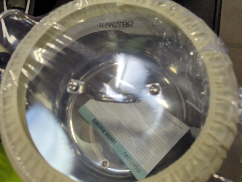 Stainless Steel Stock Pot - 8 Quart, Soup Pot Induction Compatible, Cooking Pot with Riveted Handle, Oven & Dishwasher Safe