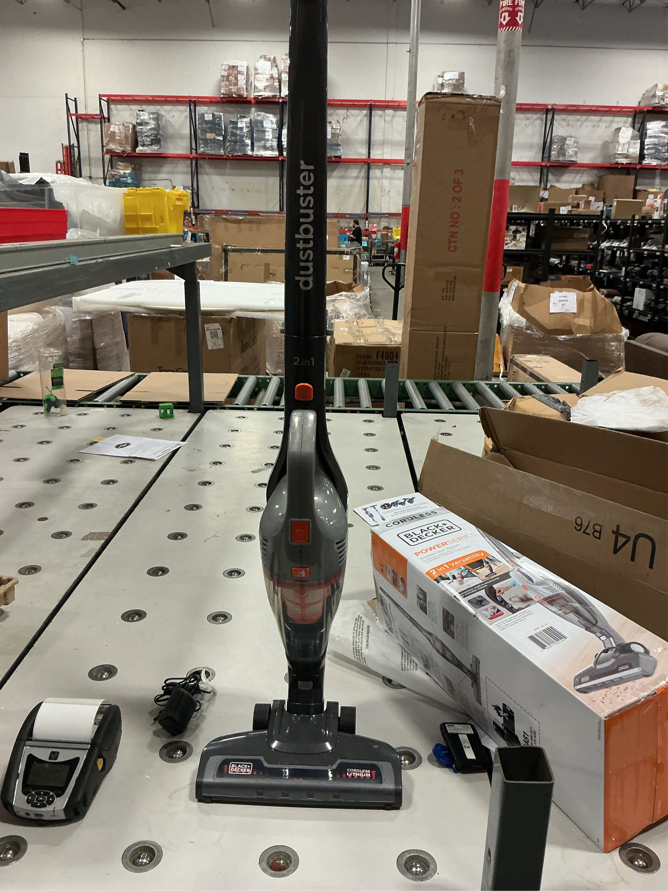 BLACK DECKER POWERSERIES 2 in 1 Cordless Stick Vacuum (Convertible To Handheld)