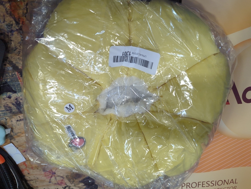 HiDREAM Cat Cone Collar,Cute Waterproof Elizabethan e Collar for Cats,Anti-Bite Lick Wound Healing Safety Cat Recovery Collar,Yellow Flower All-Season Style