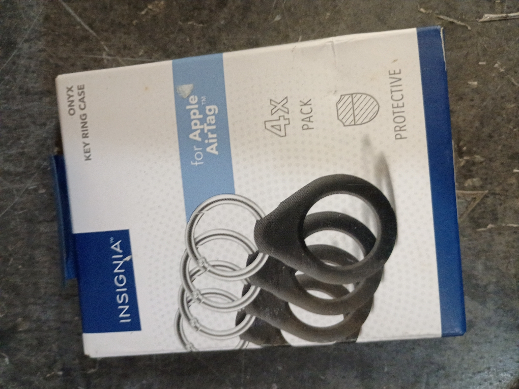 Insignia - Key Ring Case for Apple AirTag (4-Pack) - Black