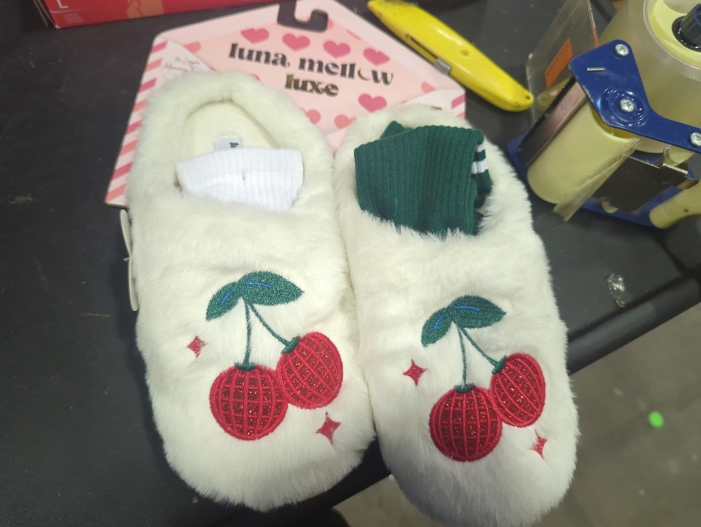 Size S 5-6 Color White Luna mellow luxe