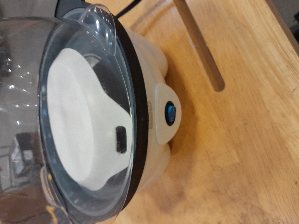 Dash Deluxe Egg Cooker - Boiler, Poacher & Steamer - Includes Measuring & Recipe Guide - Dishwasher Safe - Holds 12 Eggs, Black‼️light dirt and incomplete‼️
