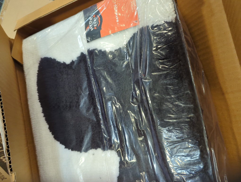 (4pc)Halloween Bat Bath Rug Cream - Hyde & EEK! Boutique™