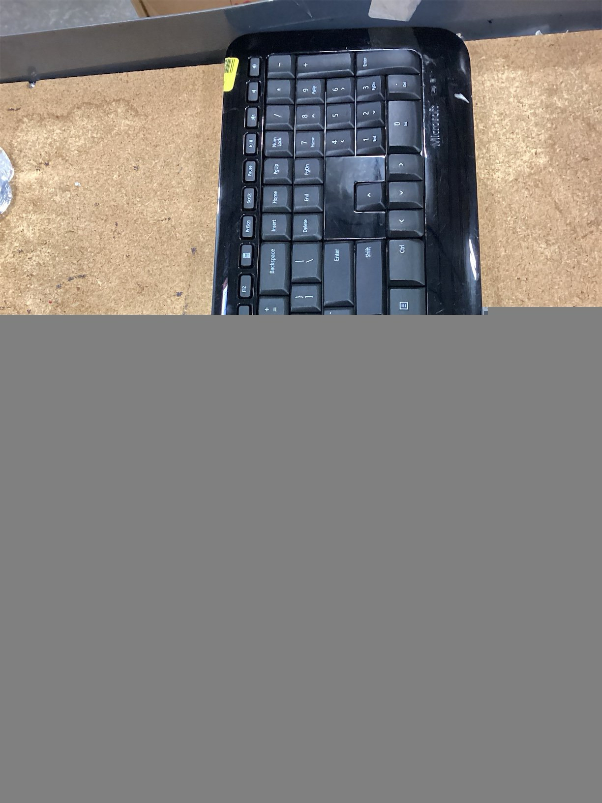 Microsoft Wireless Keyboard 850 Special Edition with AES - Black. Wireless Keyboard. Snap-In USB Transceiver