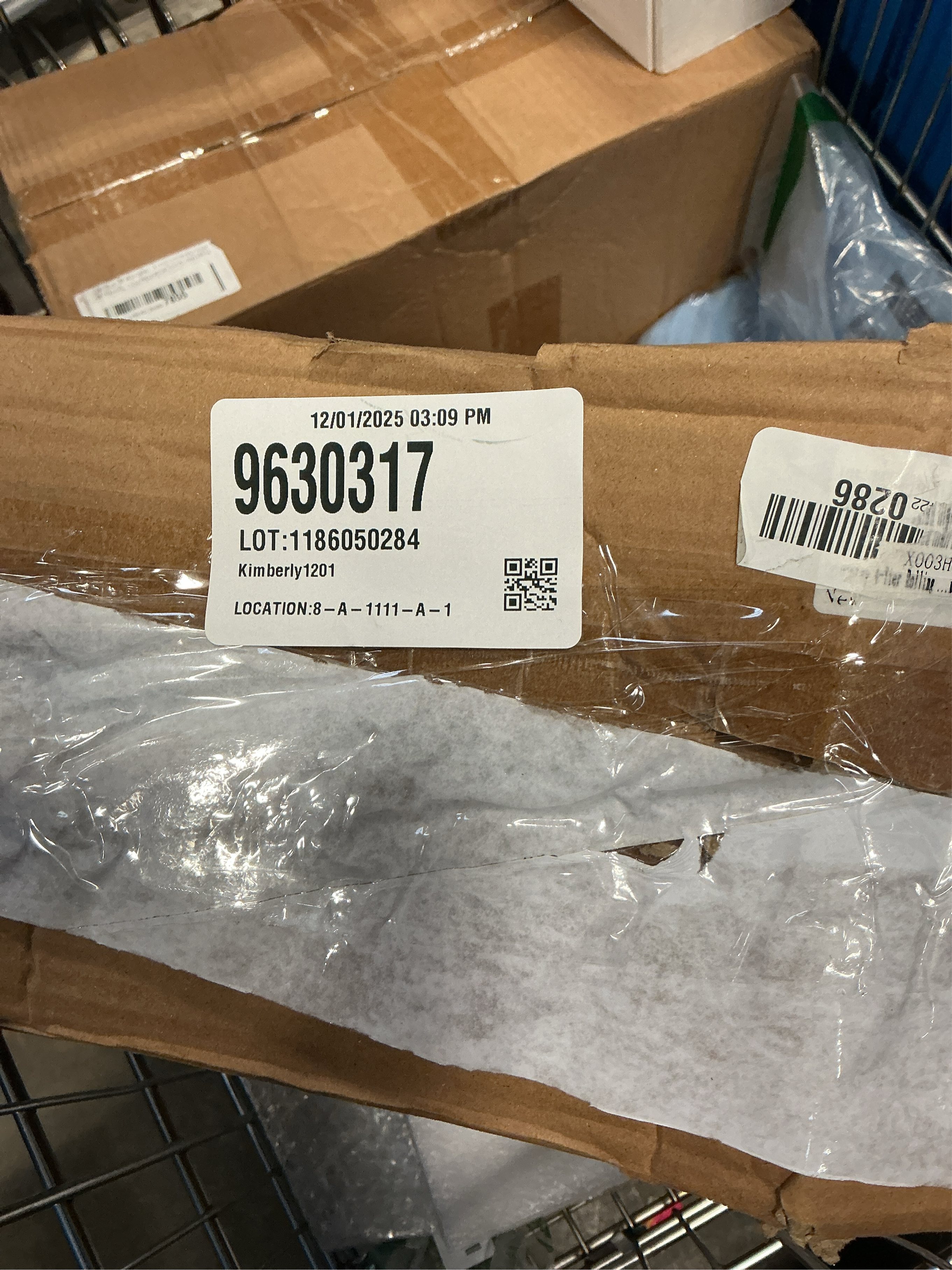 Calmootey 4-Tier Rolling Utility Cart with Drawer,Multifunctional Storage Organizer with Plastic Shelf & Metal Wheel,Storage Cart for Kitchen,Bathroom,Living Room,Office,White