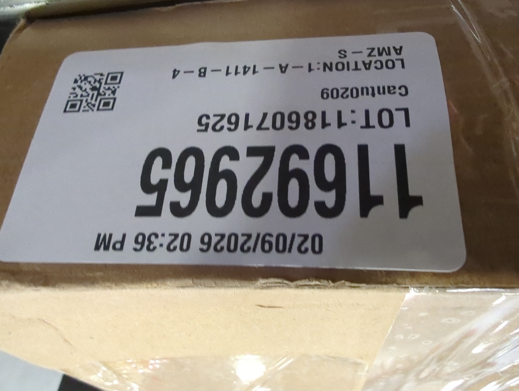 Closet Rod Bracket Heavy Duty Total Up to 300 lbs (6-Pack)- Wall Mounted Shelf Supports for Closet, Garage, Laundry, Rust-Proof Metal with Screws & Anchors, White