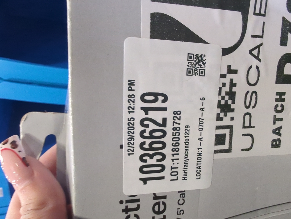 Insignia™ - Multidirectional Indoor HDTV Antenna - White